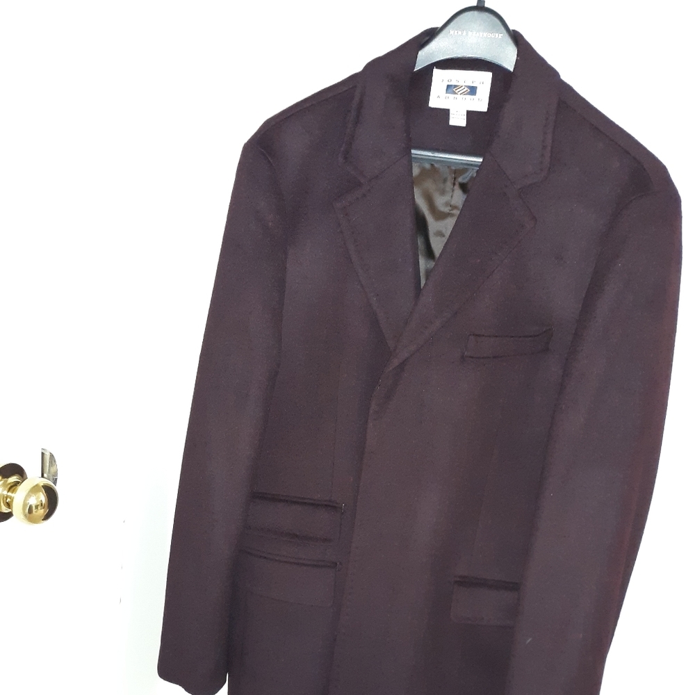 Mens  Joseph Abboud Topcoat (Color: Port Wine)